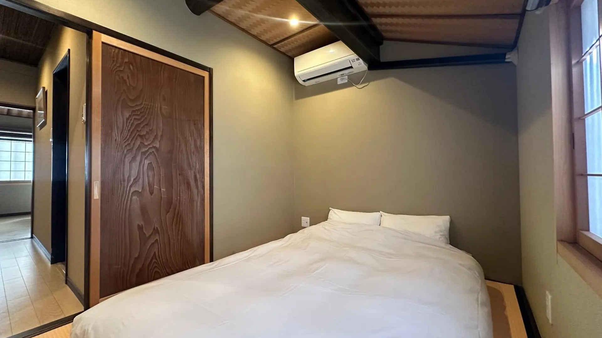 Shirakabanoyado - Uchikyuhoji Villa Osaka Japan