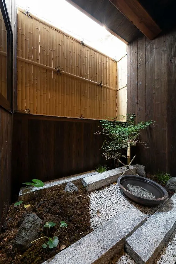 Shirakabanoyado - Uchikyuhoji Villa Osaka Japan